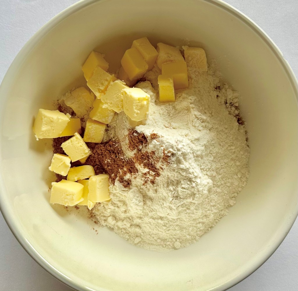 Photo of ingredients used to make pumpkin-spice crumble